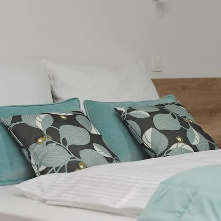 As 4*